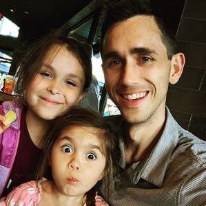 Meet your Posher, Christopher